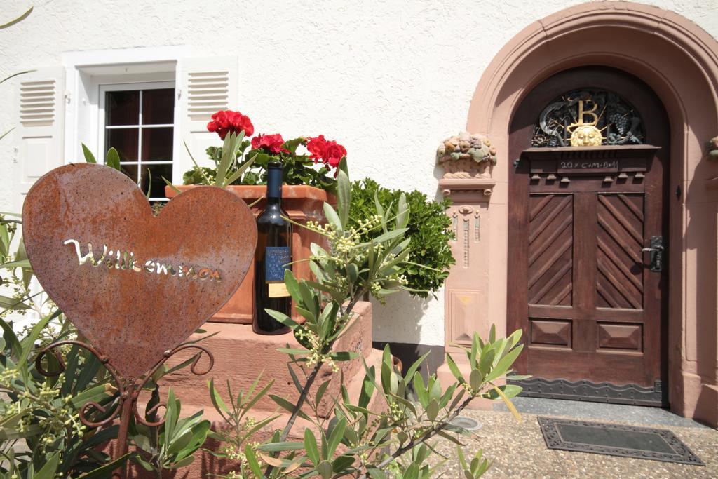 Bio-Weingut, Gaestehaus Und Kraeuterhof Flomborn Ngoại thất bức ảnh